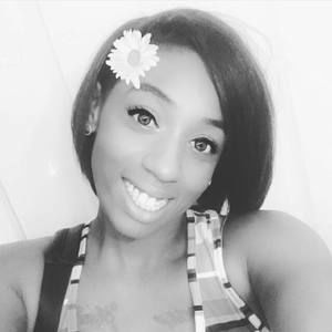 Meet your Posher, Roniqwa